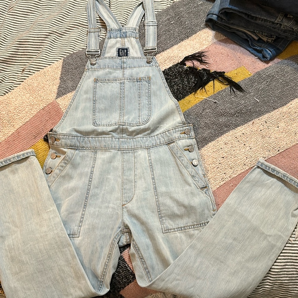 Size small Gap overalls